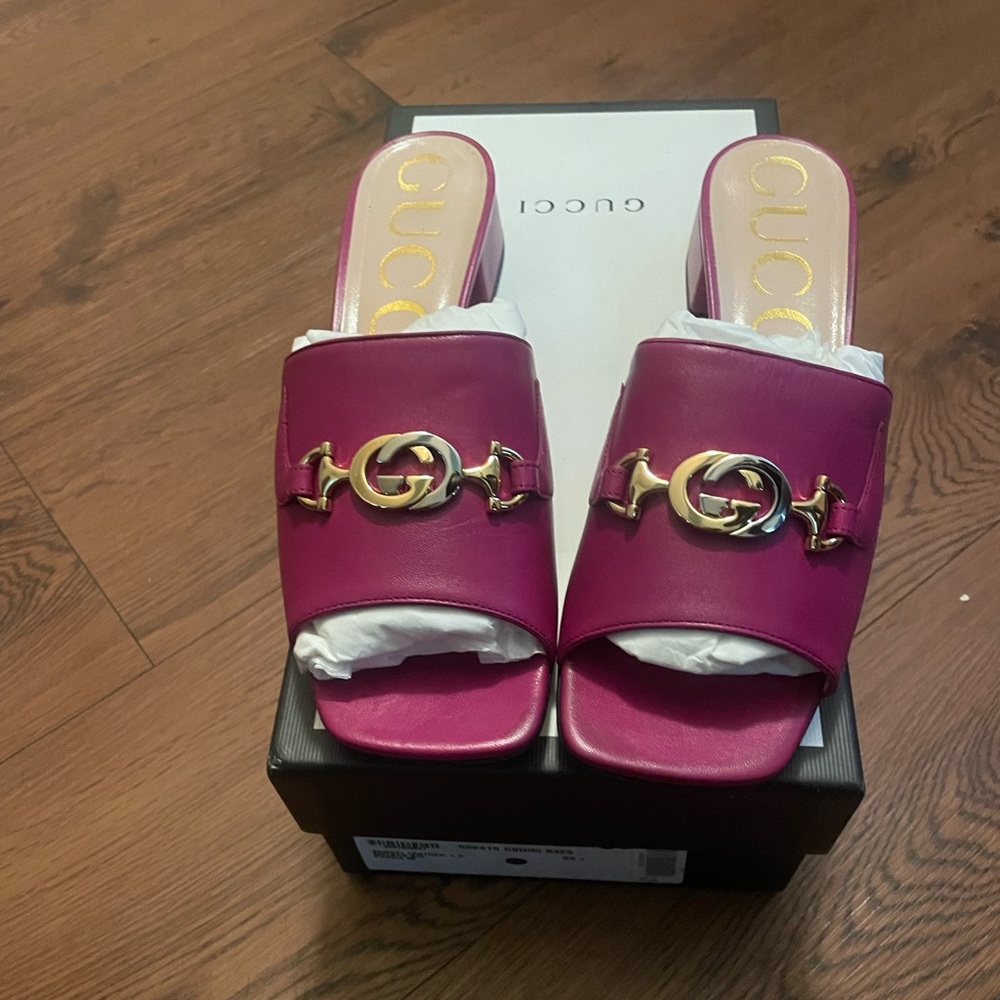 Gucci Leather Sandal